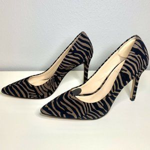 VINCE CAMUTO Savilla Pump - Size 5.5